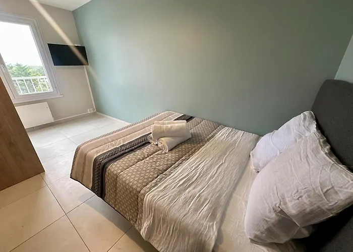 T3 Renove Vue * סן ז'אן דה מון